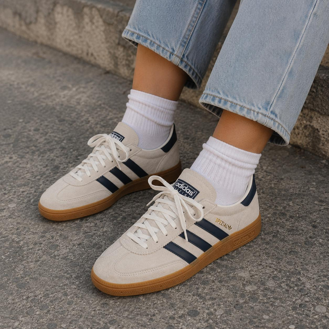 ADIDAS SPEZIAL | WEISS SCHWARZ