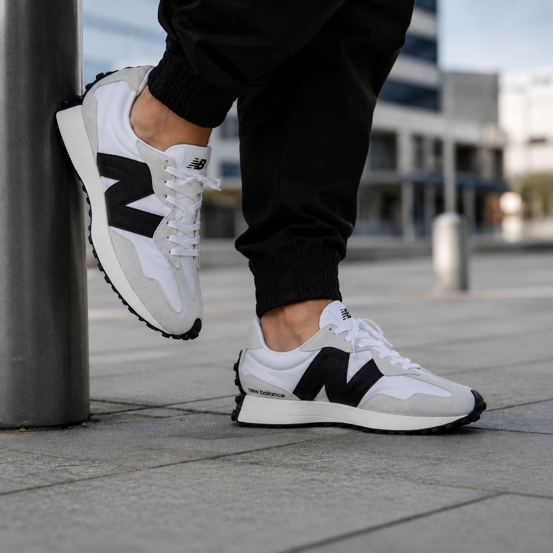 NEW BALANCE 327 | WEISS SCHWARZ