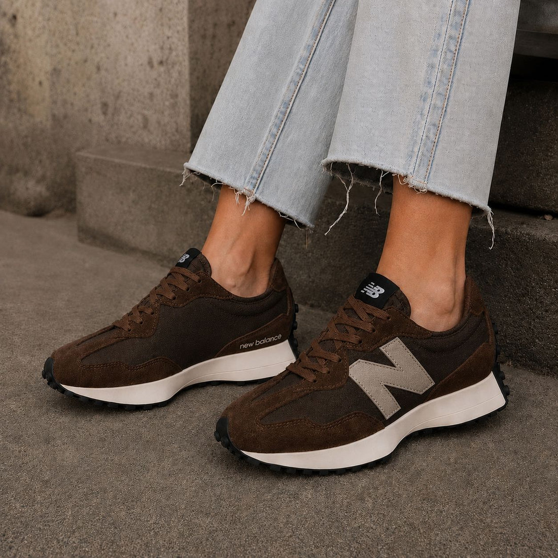 NEW BALANCE 327 | BRAUN
